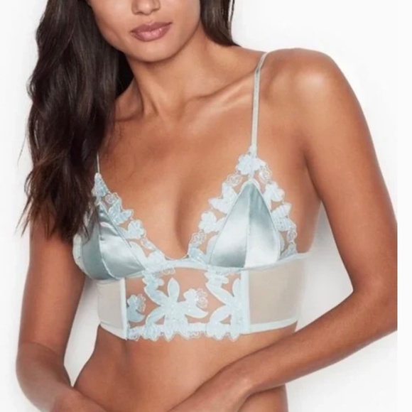 Victoria's Secret Light Blue Lace Lingerie Set - Picture 12 of 13